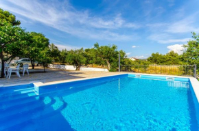 Apartments Ugrina